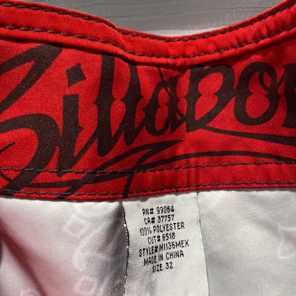 Billabong Skull Bandana Print Board Shorts Size 32 - Picture 4 of 6